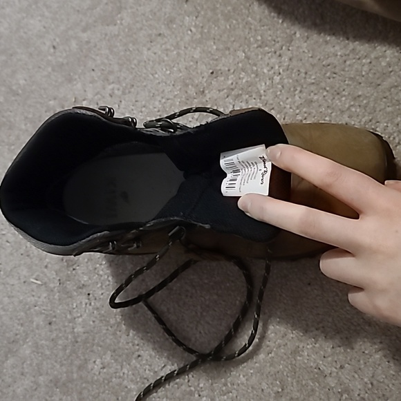 WindRiver Women's Waterproof Leather Hiking Boots - Picture 2 of 4